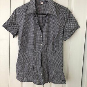 blue and white S. oliver short sleeve blouse